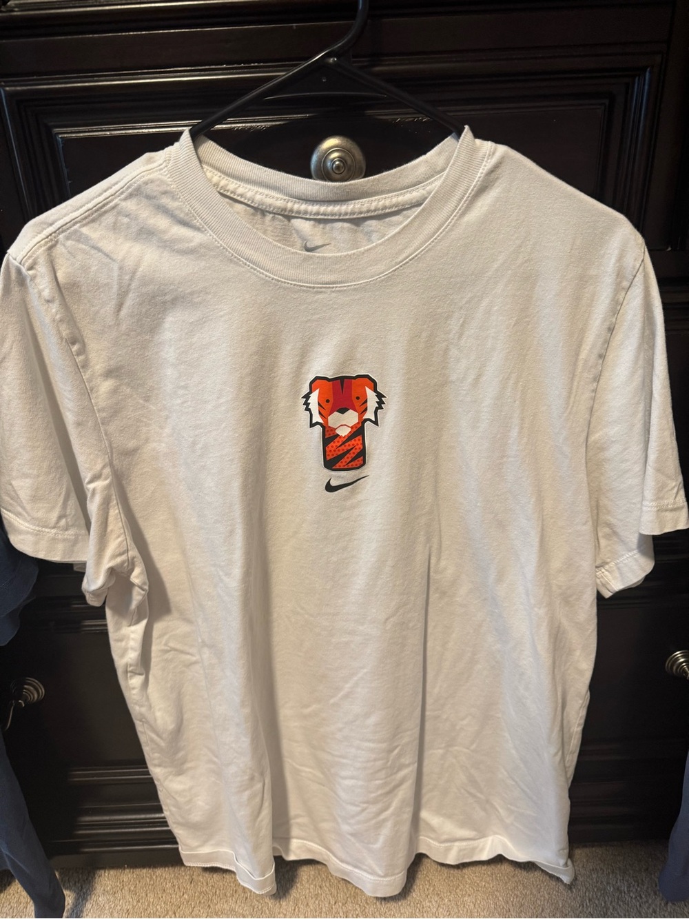 Nike White Short-Sleeve Tee with Orange Tiger Chest Graphic